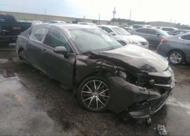 2022 TOYOTA CAMRY (VIN: 4T1G11AK9NU668666)