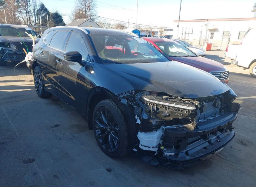 2025 TOYOTA CROWN SIGNIA LIMITED photo