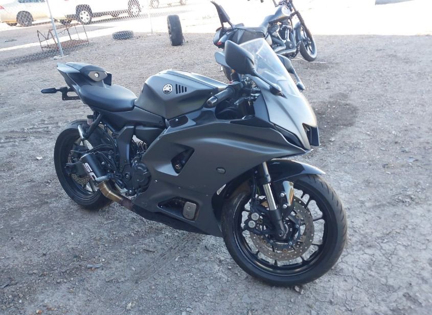 2024 YAMAHA YZFR7 photo