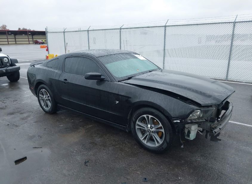 2014 FORD MUSTANG V6 PREMIUM photo