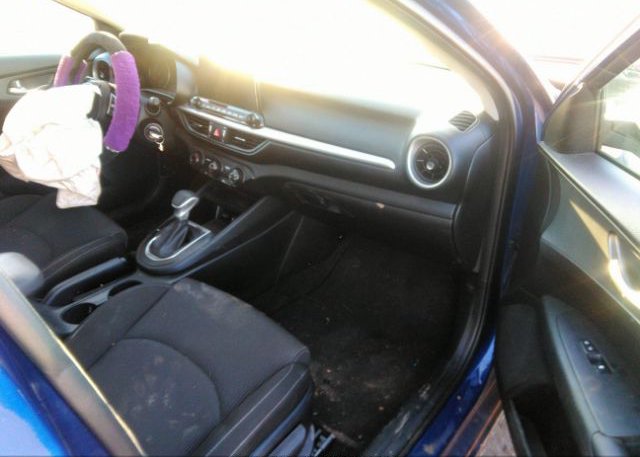 2021 KIA FORTE(VIN: 3KPF24AD3ME303803