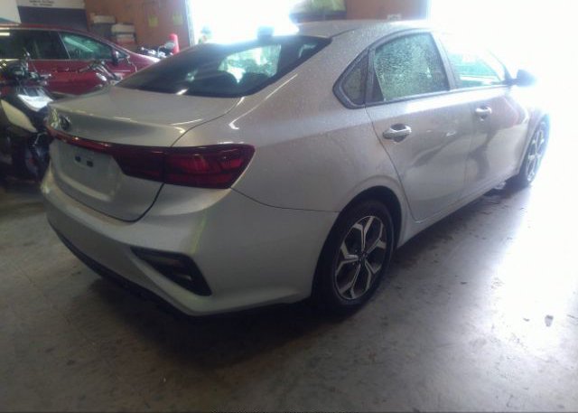2021 KIA FORTE(VIN: 3KPF24AD8ME348445