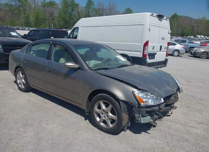 2002 Nissan Altima 3.5L photo