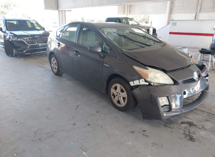 2010 TOYOTA PRIUS III photo