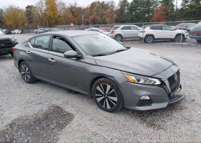 2021 NISSAN ALTIMA SV FWD (VIN: 1N4BL4DV2MN383581)