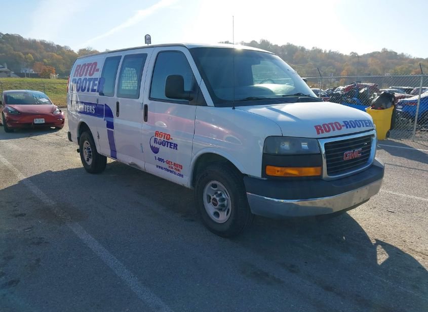 2014 GMC SAVANA 2500 WORK VAN photo