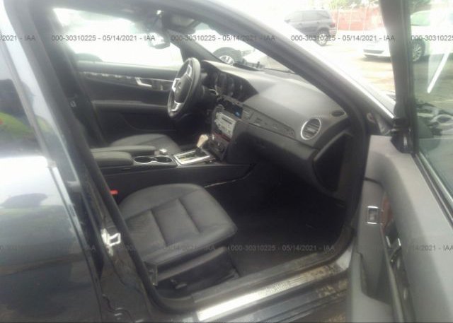 WDDGF4HB0EG230863 2014 MERCEDES-BENZ C-CLASS-4