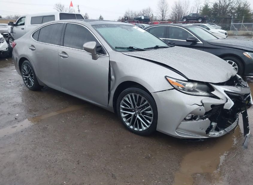 2017 LEXUS ES 350 photo