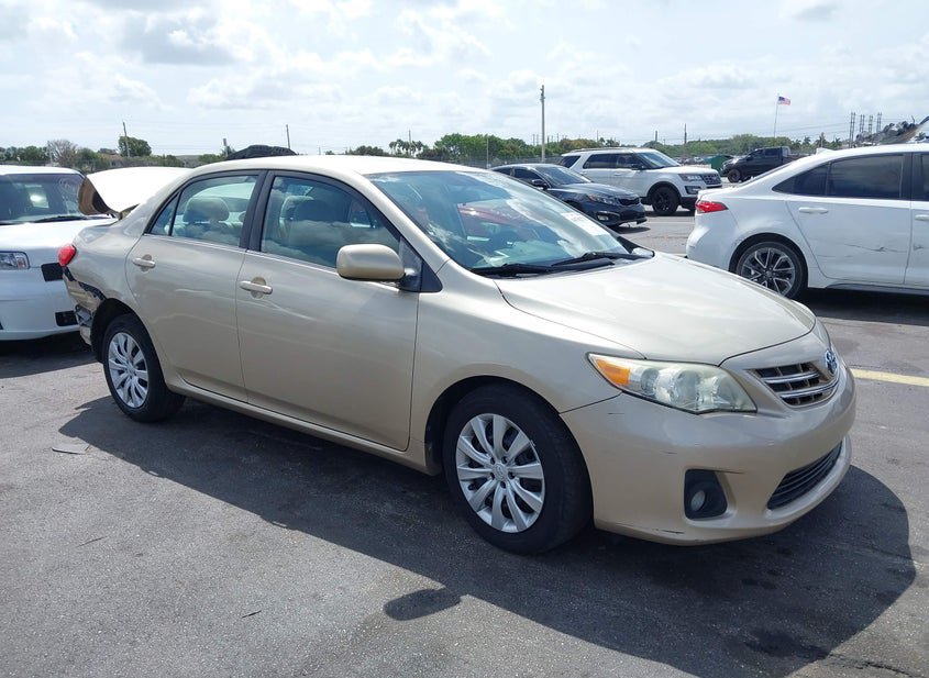 2013 Toyota Corolla 1.8L photo
