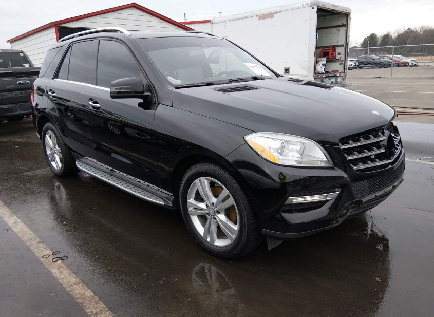2015 MERCEDES-BENZ ML 350 4MATIC photo