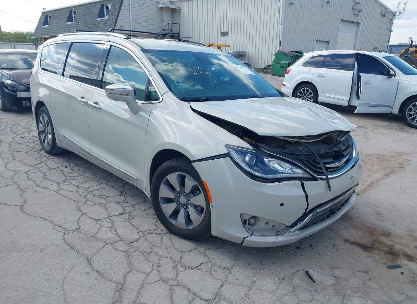2017 CHRYSLER PACIFICA HYBRID PLATINUM photo