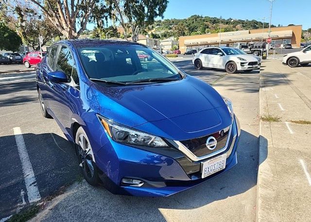 2021 NISSAN LEAF (VIN: 1N4AZ1CVXMC556236)