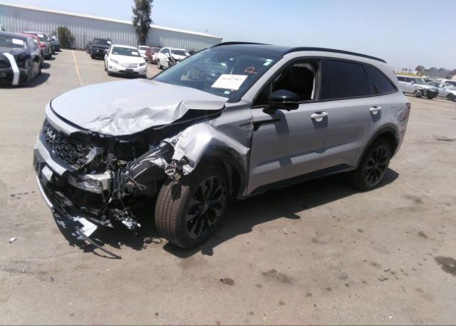 2022 KIA SORENTO(VIN: 5XYRK4LFXNG101881