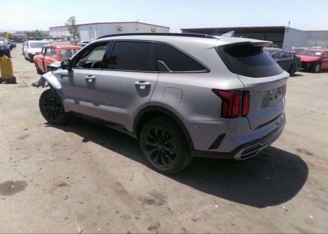2022 KIA SORENTO(VIN: 5XYRK4LFXNG101881