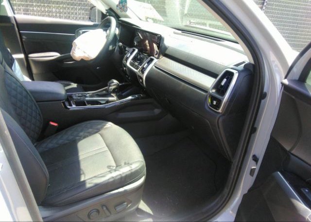 2022 KIA SORENTO(VIN: 5XYRK4LFXNG101881