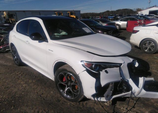 2023 ALFA ROMEO STELVIO (VIN: ZASPAKBN1P7D55512)