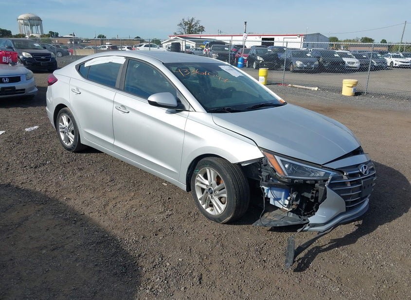 2019 Hyundai Elantra 2.0L photo