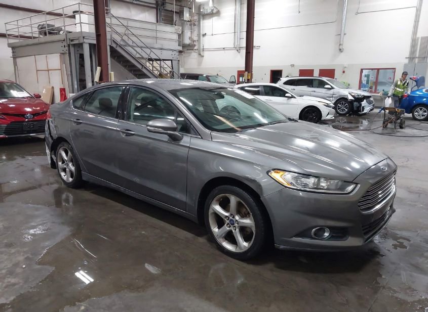 2014 FORD FUSION SE photo