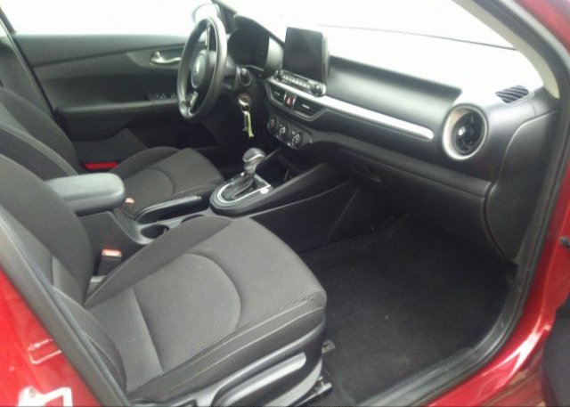 2021 KIA FORTE(VIN: 3KPF24AD4ME276806