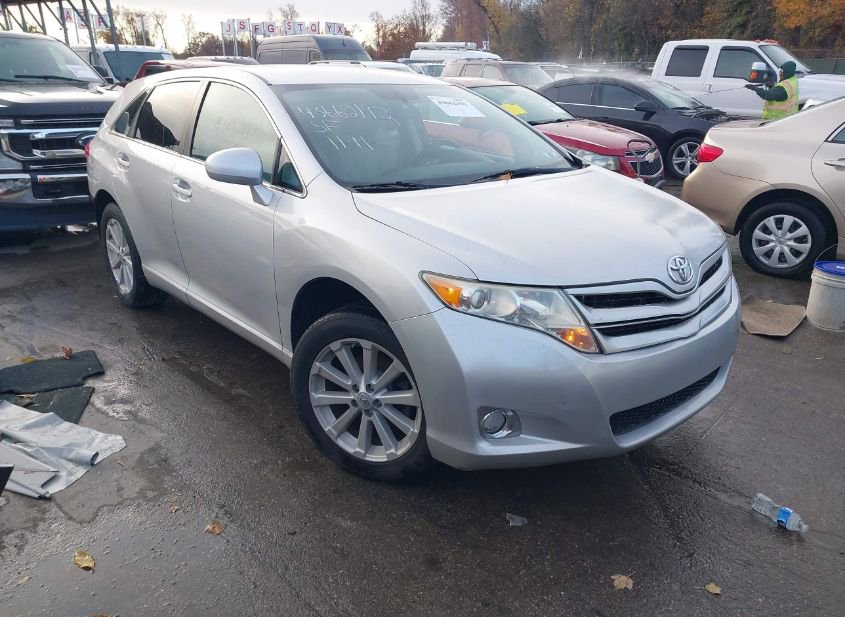2012 TOYOTA VENZA LE photo