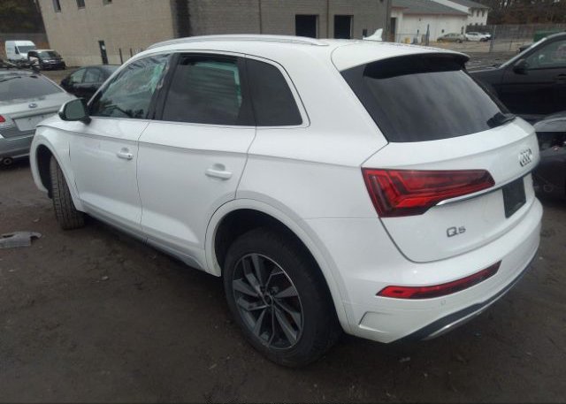 2021 AUDI Q5(VIN: WA1BAAFY2M2003138