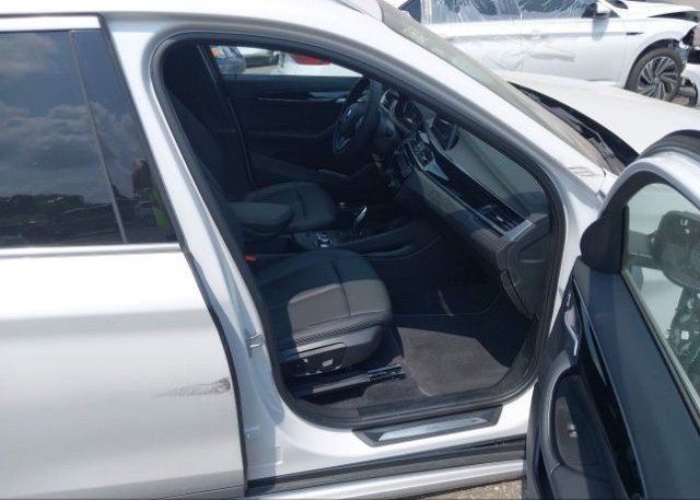 2022 BMW X1(VIN: WBXJG9C09N5V19769