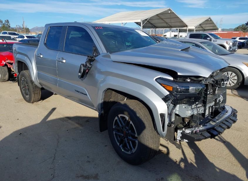 2025 TOYOTA TACOMA TRD SPORT photo