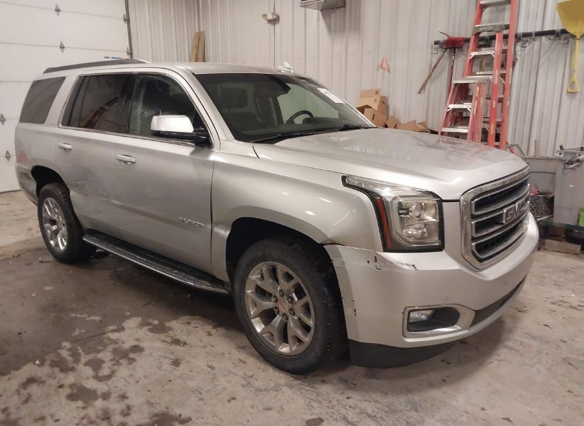 2018 GMC YUKON SLE photo