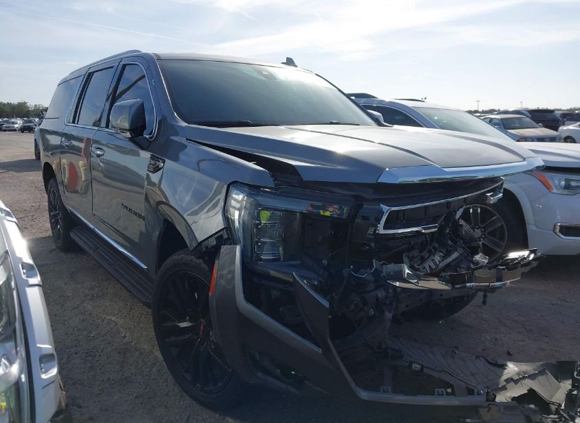 2022 GMC YUKON XL 4WD SLT photo