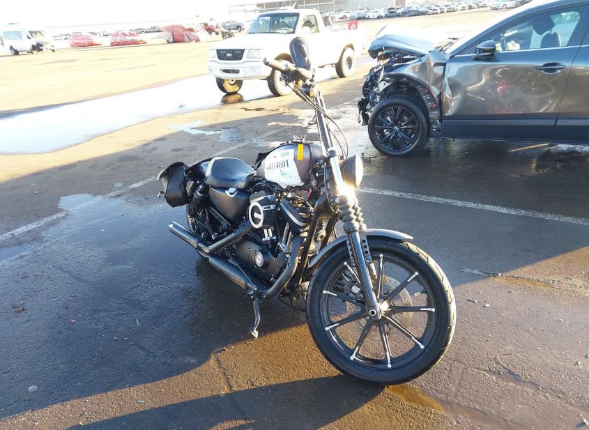 2016 HARLEY-DAVIDSON XL883 IRON 883 photo