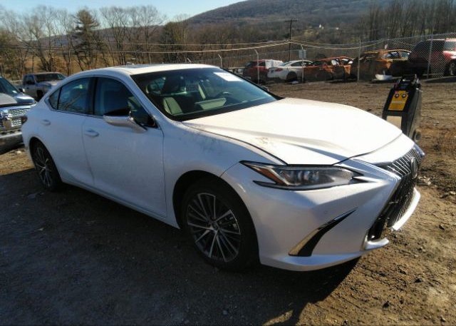 2022 LEXUS ES (VIN: 58ADZ1B12NU117814)