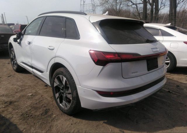2021 AUDI E-TRON VIN: WA1AAAGE7MB010473