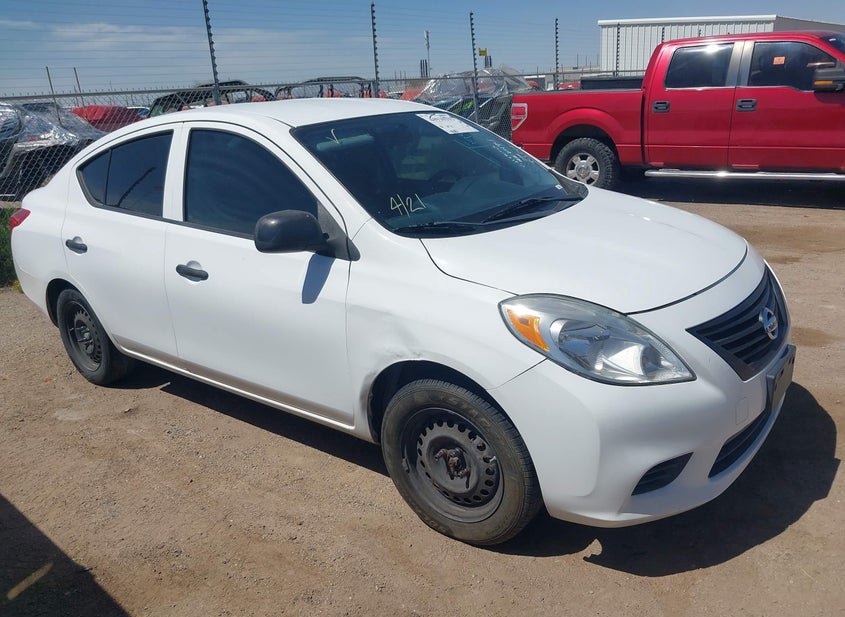 2014 Nissan Versa 1.6L photo