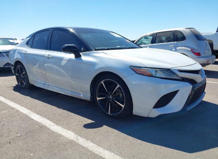 2018 TOYOTA CAMRY XSE V6 photo