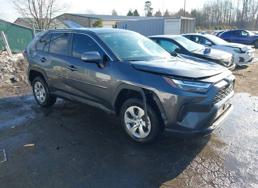 2023 TOYOTA RAV4 LE photo