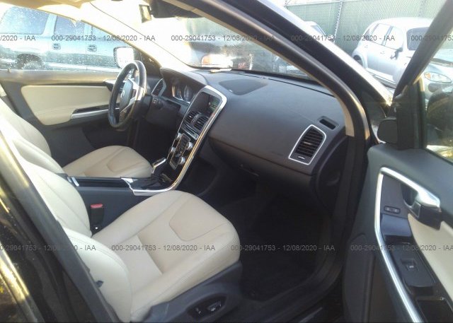 пригнать из сша 2016 VOLVO XC60 YV449MRM4G2926577