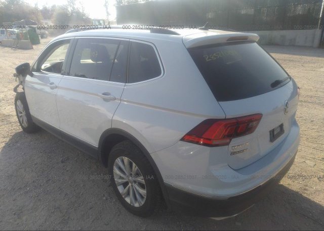 купить 2018 VOLKSWAGEN TIGUAN 3VV2B7AX2JM050163