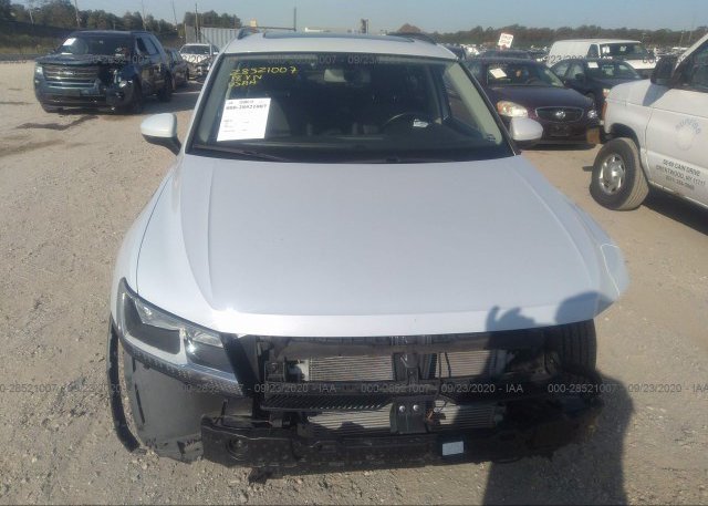 3VV2B7AX2JM050163 2018 VOLKSWAGEN TIGUAN