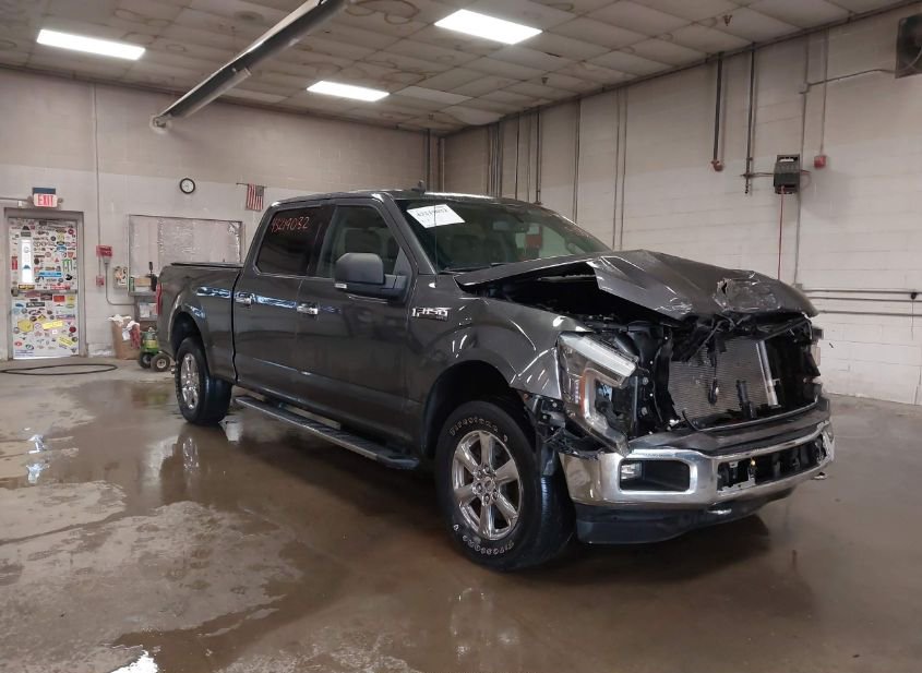 2020 FORD F-150 XLT photo