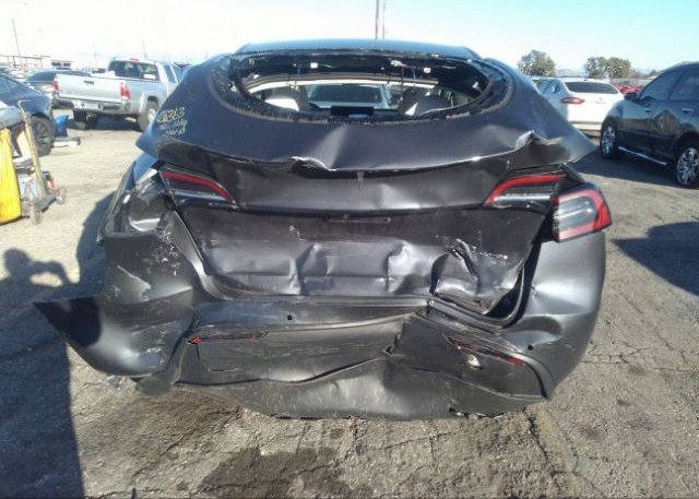 2022 TESLA MODEL Y(VIN: 7SAYGDEF4NF343974
