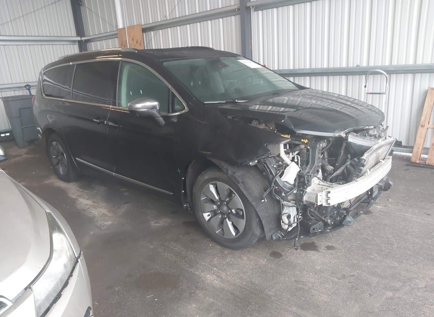 2018 Chrysler Pacifica Hybrid 3.6L photo