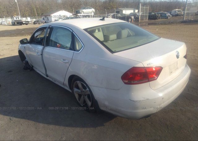 купить 2014 VOLKSWAGEN PASSAT 1VWAT7A31EC036036