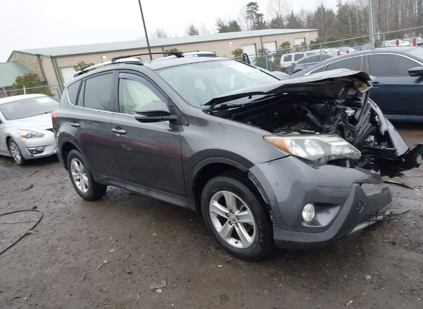 2014 TOYOTA RAV4 XLE photo