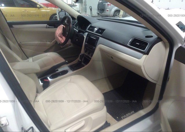 пригнать из сша 2013 VOLKSWAGEN PASSAT 1VWBP7A33DC062547