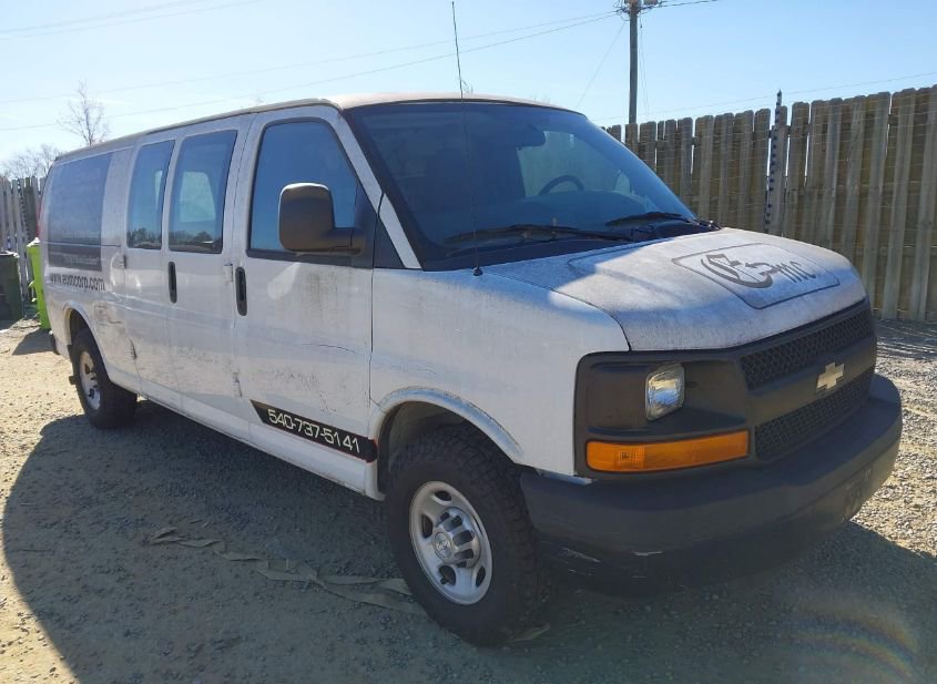 2015 CHEVROLET EXPRESS 3500 WORK VAN photo