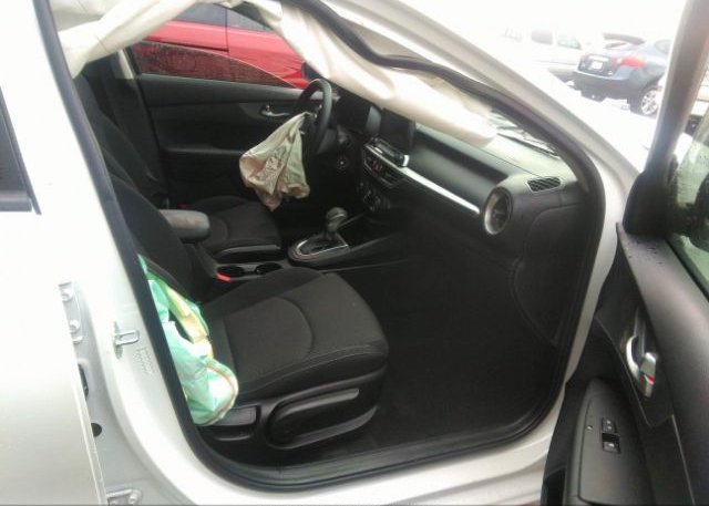 2021 KIA FORTE(VIN: 3KPF24AD4ME379000