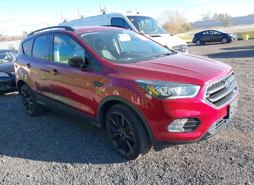 2018 FORD ESCAPE SE photo