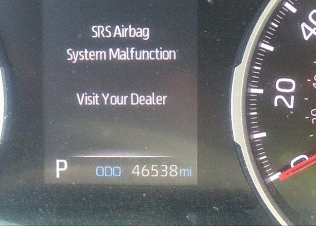 2021 TOYOTA RAV4(VIN: 2T3P1RFV9MW200945