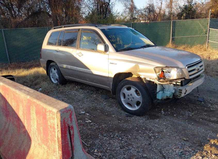 2004 TOYOTA HIGHLANDER LIMITED V6 photo