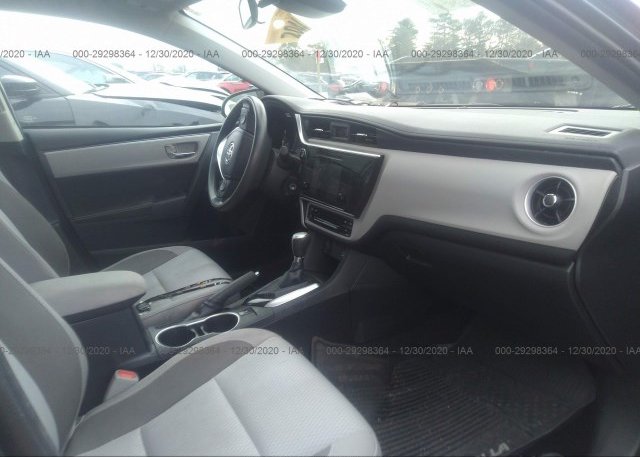 пригнать из сша 2018 TOYOTA COROLLA 2T1BURHE6JC994873